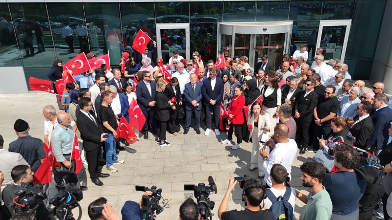 CHP’Lİ BAHÇELİEVLER MECLİS ÜYESİ AKTAŞ 15 TEMMUZ’A “TİYATRO” DEDİ, ŞEHİT AİLELERİ TEPKİ GÖSTERDİ