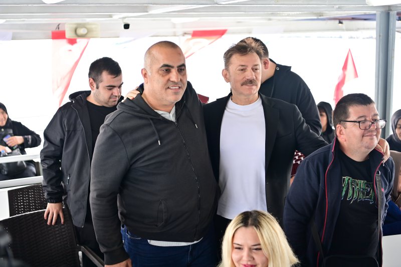 ENGELLİLERE ÖZEL BOĞAZ TURU GERÇEKLEŞTİRİLDİ