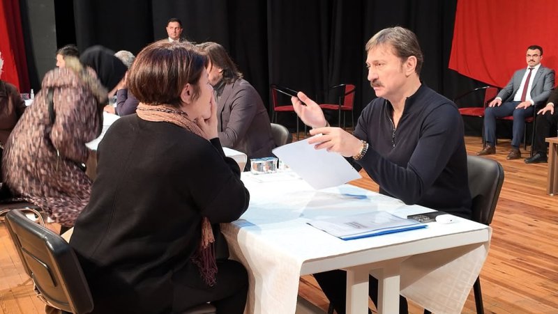 Halk Günümüze Siz Değerli Komşularımızı Bekliyoruz