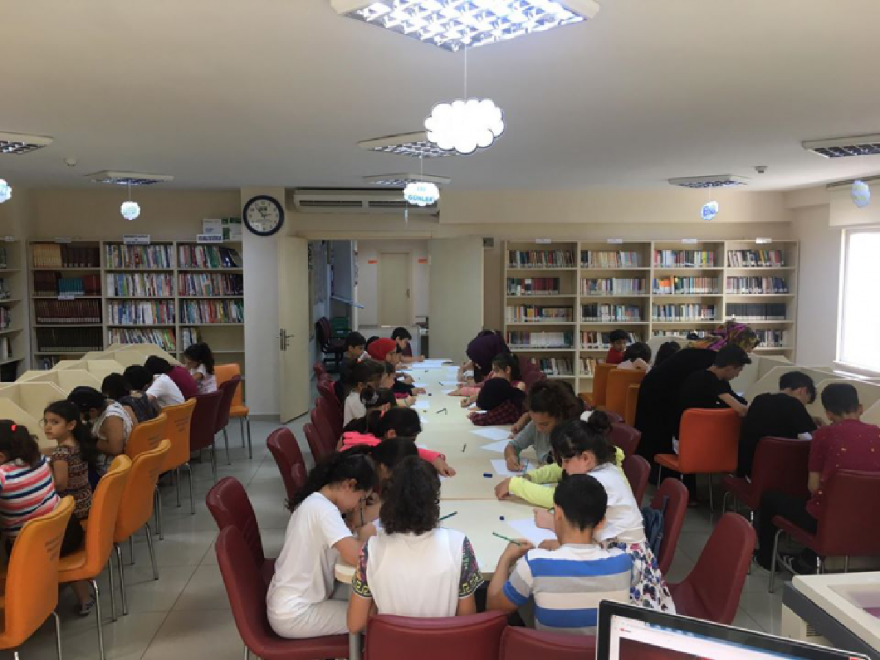Nazife Yaman Kütüphanesi ve Bilgievi